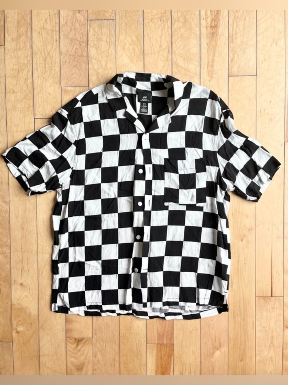 H&M Oversized Black White Checkerboard Short-Sleeve Button-Up Shirt Size Medium